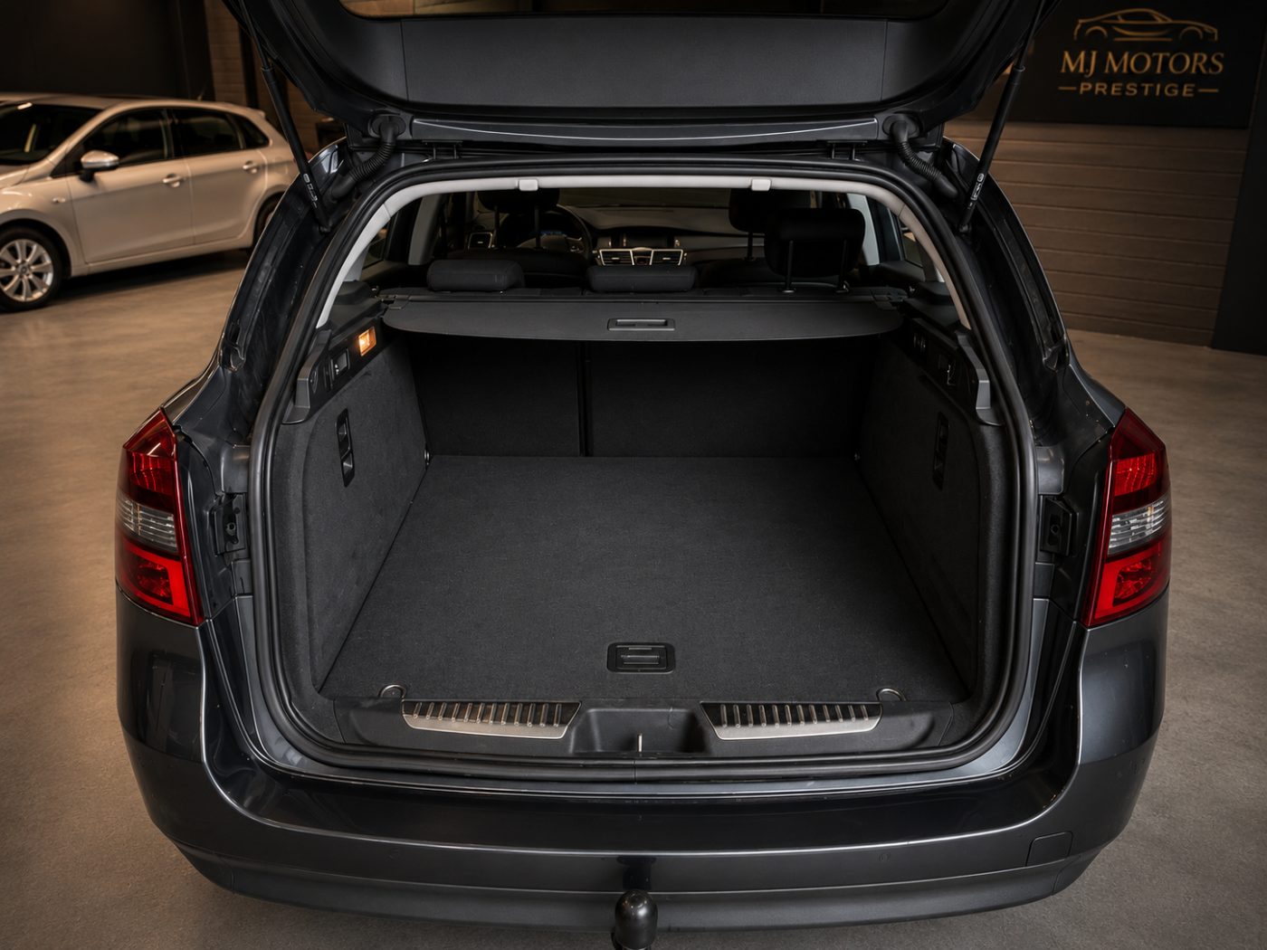 Renault Laguna 3 Black Edition Carminat 2010 - photo 6