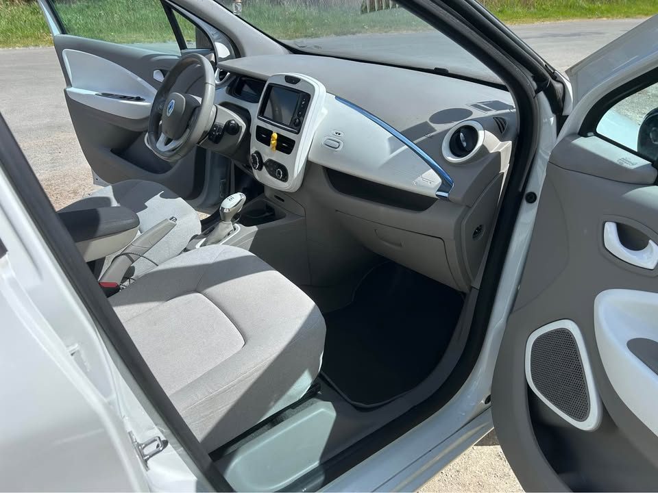 Renault ZOE 2012 - photo 4